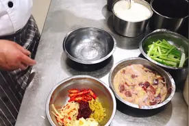 川菜师傅，教你做炒鸡杂家常做法看着红油就太有食欲了。收藏了视频封面