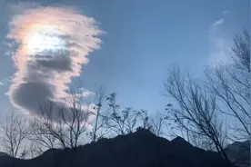 果果和家人一起去北京，高速偶遇超大旋风云，这到底是怎么形成的视频封面