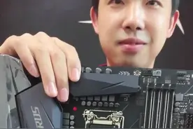 技嘉z490小雕开箱视频视频封面