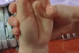 手宽手腕细的朋友，手镯要这么戴才行视频封面