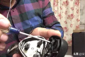 电动刮胡刀卡死不转酒精清洁维修小技巧视频封面