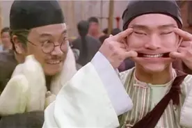 周星驰在电影里都“黑”过哪些明星？星爷狠起来，连自己都骂视频封面