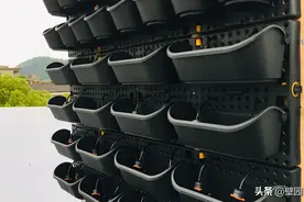 壁挂垂直绿化花盆，精准独立滴灌花盆图片