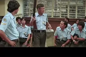 遇到危险，有枪指着你的时候你该怎么办？