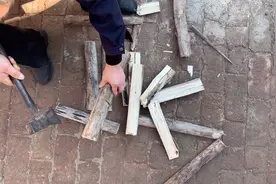 琳琳回到老家过上了田园生活，公公劈柴婆婆烧火，这个你们吃过吗