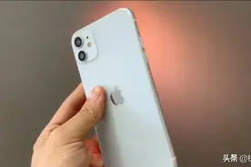 客户购买一部xr，顺便花200更改个iphone11的后壳，改完真靓！视频封面