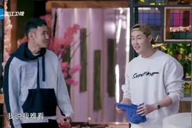 #阮经天弟弟#亲人的陪伴就是最简单的快乐！@阮經天