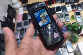摩托罗拉L7直板超薄手机，2005年的老手机！视频封面