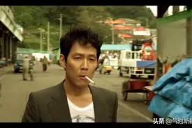 警察卧底最终被逼上黑老大的故事……视频封面