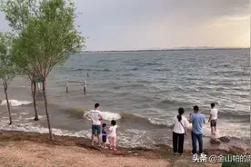 其实在河南平顶山也是可以看海的 可惜很多人不一定找到位置视频封面