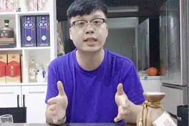 今天来尝一尝湖南名特产！馥郁香型的酒鬼酒，清香浓香酱香都有！