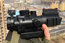 吃鸡真实4倍镜小海螺原型，还有光纤准星，比游戏里看的远多了视频封面