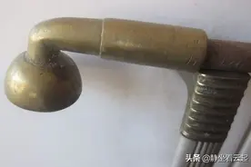 老烟袋锅，百十年前，大多数人形影相随的物件图片