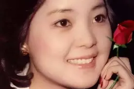 邓丽君金曲联唱《你可知道我是谁》《想把情人留》《风从哪里来》