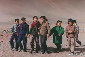 八十年代的中国儿童，日本摄影师作品集《你好，小朋友》图片