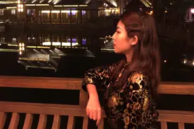 蓁蓁在零度的郑州穿半袖旗袍饰演渣女：没穿保暖衣，冷到翻白眼？视频封面