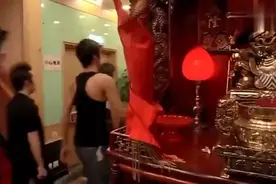 影视：在电梯里遇见大哥的常规操作视频封面