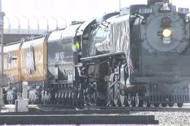 实拍 最快的蒸汽火车 动力强劲 速度超过200公里每小时！视频封面