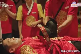 身上冒着黑气不能招惹，不然会倒霉