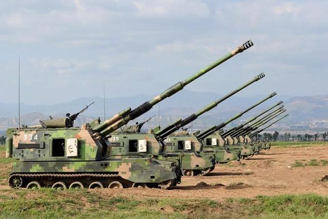 榴弹炮和加农炮的区别有哪些（火箭炮这么猛）