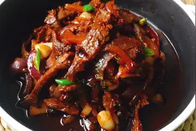 炒牛肉前要不要焯水？很多人做错了，难怪牛肉又硬又不入味
