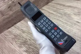 80年代的大哥大手机，俗名大灰狼，经典怀旧手机！视频封面