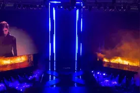 S10决赛开幕之近年主题曲串烧现场版！经典永流传视频封面