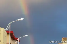 雨后天晴彩虹现图片