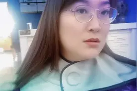 茹姐年前烫的头发，去洗直了，卷发变直发，朋友都说瞎折腾视频封面