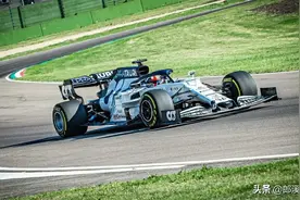 小红牛车队在意大利伊莫拉赛道进行官方媒体日拍摄活动 ​​​图片