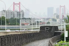 武汉唯一的一个最古老的古城墙，武昌起义门免费开放视频封面