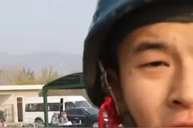 风吹日晒空降兵最帅，大爱15军威武43师懂得发给你战友视频封面