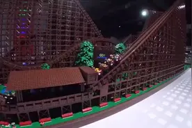 世界最大的乐高过山车！

用90000块乐高积木搭建而成，能真的跑起来过山车，完全被震惊到！太绝了！视频封面