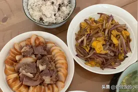 红豆米饭，简单几个小菜，喝点小酒好睡觉图片