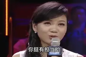 单身大哥甘愿捡瓶子给主播刷礼物，开心最重要，配音演绎。视频封面