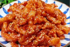 糖醋里脊，调面糊切记不要加鸡蛋，记住2个技巧，酸甜适口不回软视频封面
