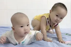 我的亲弟弟和亲儿子，只相差8个月，出去人家都说他们是双胞胎。