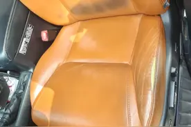 57正驾驶座椅缝线处断裂，靠背颜色掉色，补色缝好，洗车行可上门视频封面