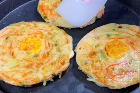 早餐饼这样做简单快速，5分钟就可以出锅，孩子三天两头点名要吃