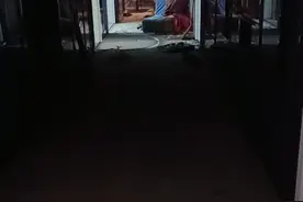 办公楼拆除，视频封面