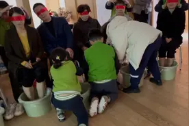 感恩我们的父母，爷爷奶奶，外公外婆。感恩永康崇德学校。视频封面