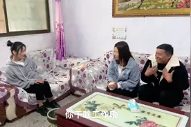 又要到了相亲的时候，小姨子现场演示见面过程，要多尴尬就多尴尬视频封面