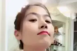 美女揪美痧视频封面