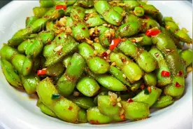 煮毛豆要碧绿脆爽，只需要加这个调料，是冷水和热水下锅也很关键视频封面