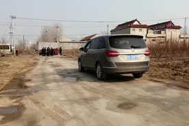 七里堡蔬菜批发市场搬到唐王，又传来新消息！视频封面