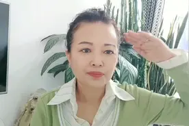 戴绿帽子，结婚的新郎 受到所有人的尊敬