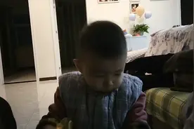 娃开始学撒尿视频封面