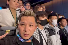 西瓜VLOG创作者闭门会，君君老师出现在视频里的时候我眼眶湿润了视频封面