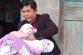一个合格的奶爸，给宝宝换尿布是最基本的，欢迎大家留言，点评！视频封面