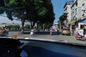 广西历史悠久的边境县城龙州县百年老街视频封面